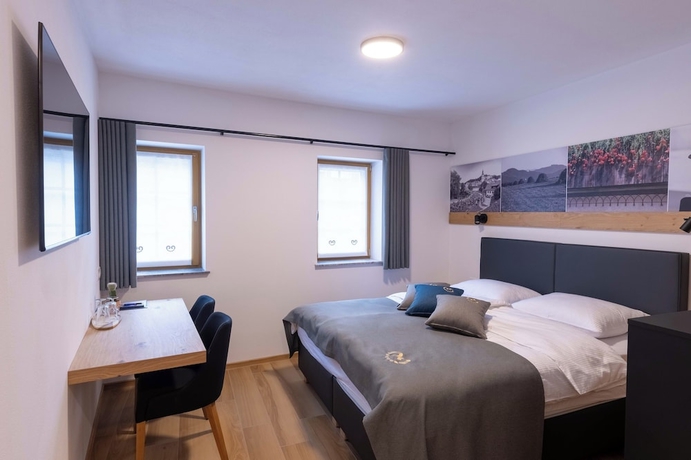 Imagen de la habitación del Hotel Vila Loka. Foto 3