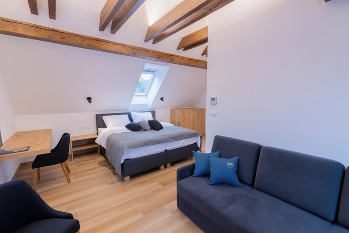 Imagen de la habitación del Hotel Vila Loka. Foto 12