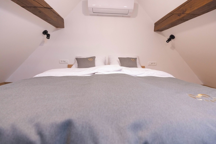 Imagen de la habitación del Hotel Vila Loka. Foto 15