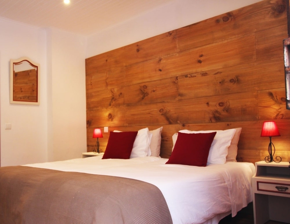 Imagen de la habitación del Hotel Vila Lusitânia. Foto 15