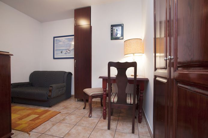 Imagen de la habitación del Hotel Vila Lux. Foto 5
