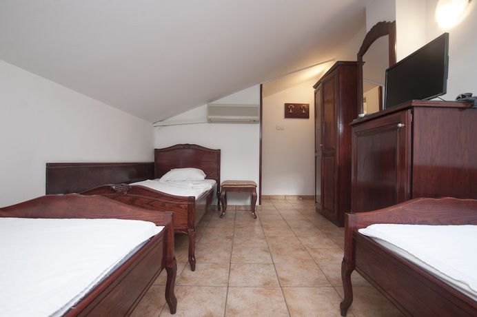 Imagen de la habitación del Hotel Vila Lux. Foto 10