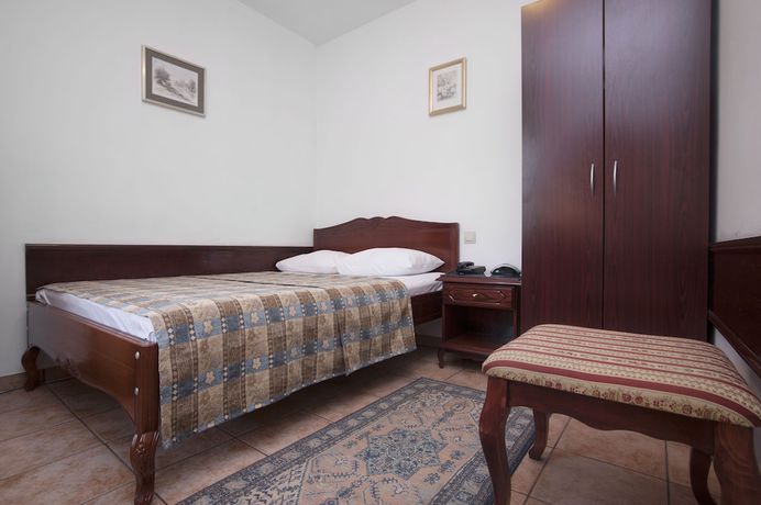 Imagen de la habitación del Hotel Vila Lux. Foto 11