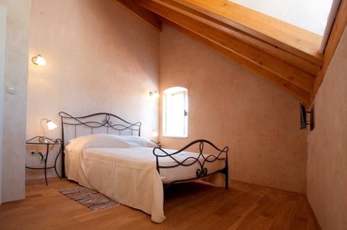 Imagen general del Hotel Vila Mama. Foto 5