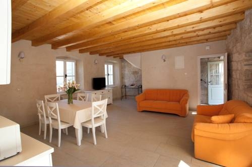 Imagen general del Hotel Vila Mama. Foto 11