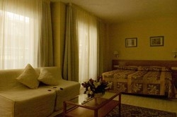 Imagen de la habitación del Hotel Vila Mar. Foto 12