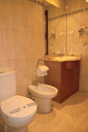 Imagen de la habitación del Hotel Vila Mar. Foto 15