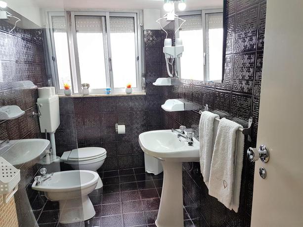 Imagen de los interiores del Hotel Vila Maria By Host-point. Foto 10