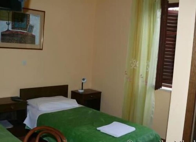 Imagen de la habitación del Hotel Vila Micika. Foto 11