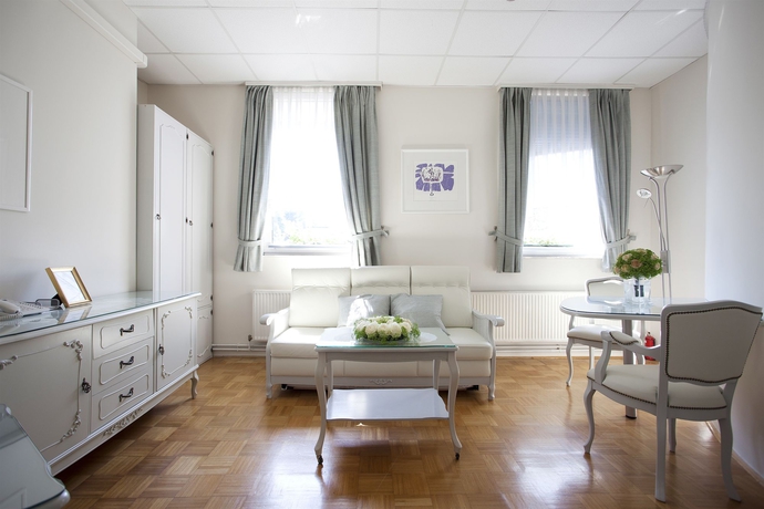 Imagen de los interiores del Hotel Vila Minka. Foto 14