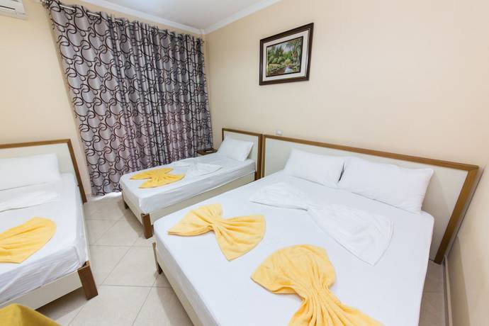 Imagen de la habitación del Hotel Vila Misiri. Foto 18