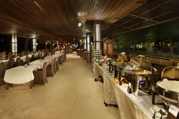 Imagen del bar/restaurante del Hotel Vila Ombak. Foto 5