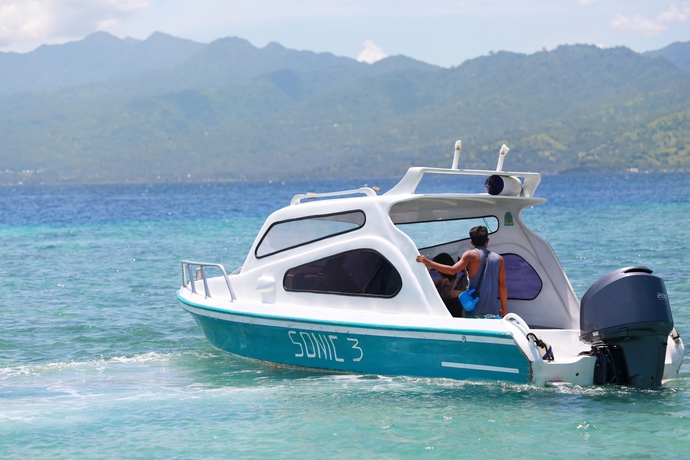 Imagen de los exteriores del Hotel Vila Ombak. Foto 9