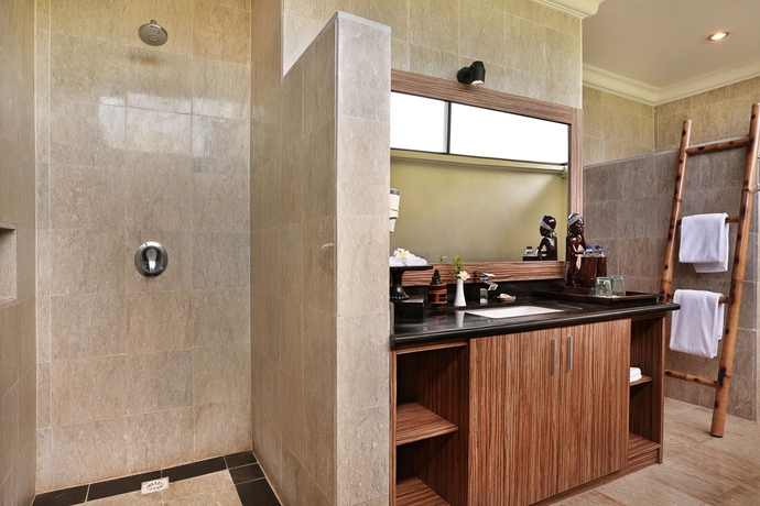 Imagen de la habitación del Hotel Vila Ombak. Foto 8