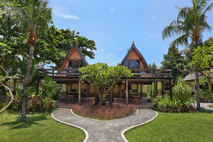 Imagen de los exteriores del Hotel Vila Ombak. Foto 11