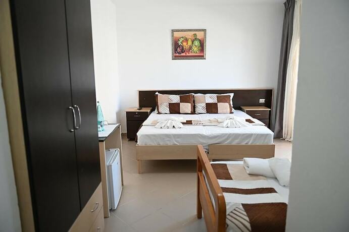 Imagen de la habitación del Hotel Vila Oxinn. Foto 13