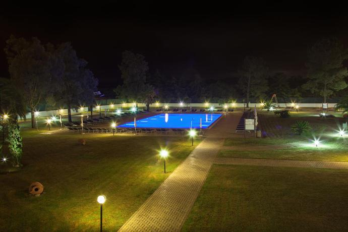 Imagen de los exteriores del Hotel Vila Park. Foto 14