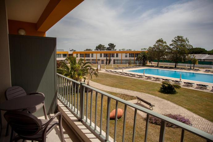 Imagen de los exteriores del Hotel Vila Park. Foto 16