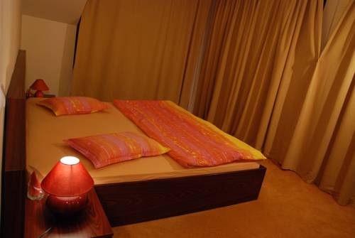 Imagen de la habitación del Hotel Vila Rania. Foto 4