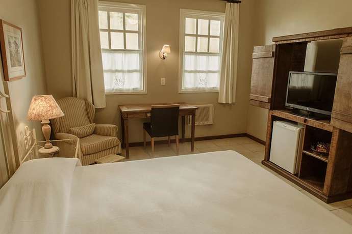 Imagen de la habitación del Hotel Vila Real. Foto 5