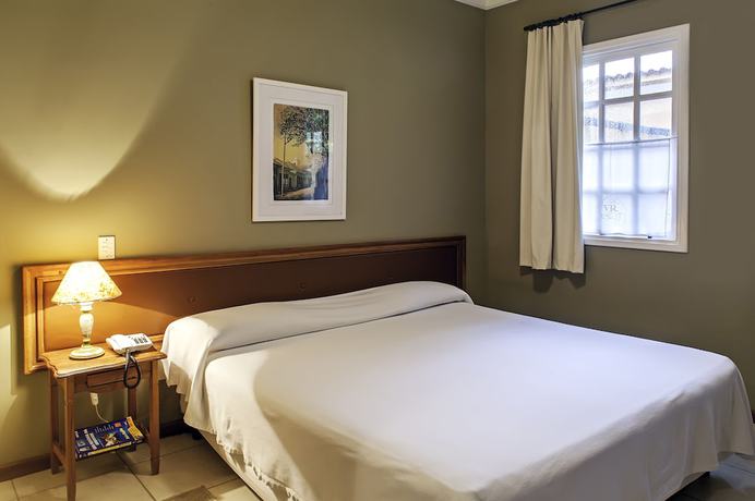 Imagen de la habitación del Hotel Vila Real. Foto 8