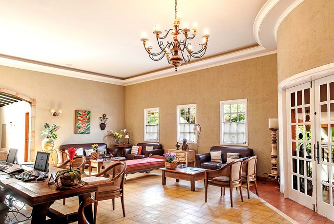 Imagen de los interiores del Hotel Vila Real. Foto 17