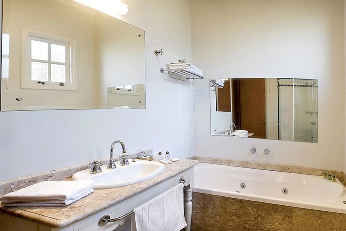 Imagen de la habitación del Hotel Vila Real. Foto 10