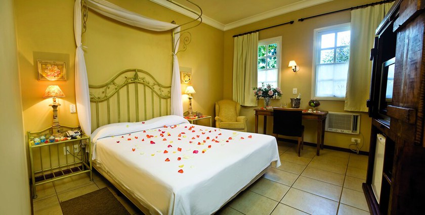 Imagen de la habitación del Hotel Vila Real. Foto 12