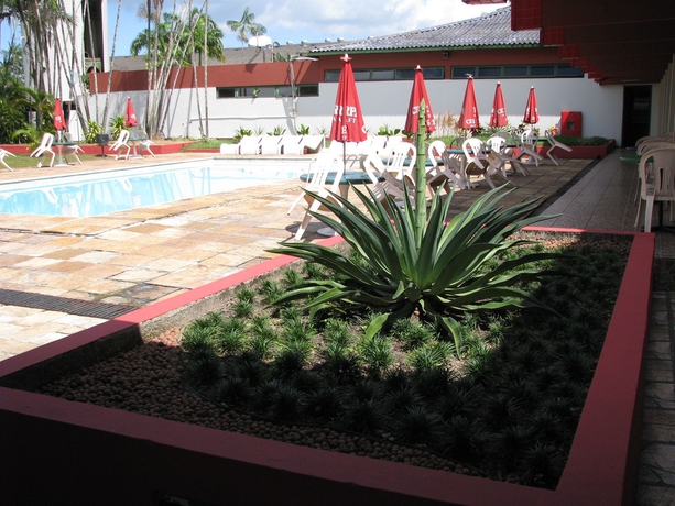 Imagen de la piscina del Hotel Vila Rica Belém. Foto 9
