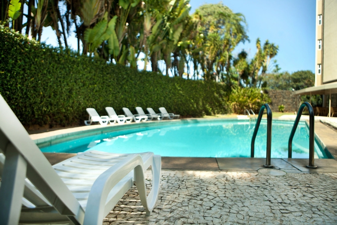Imagen de la piscina del Hotel Vila Rica Campinas. Foto 14