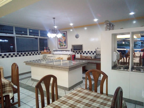 Imagen del bar/restaurante del Hotel Vila Rica. Foto 2