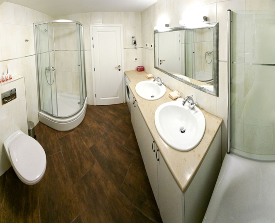 Imagen de la habitación del Hotel Vila Riva Apartments. Foto 14