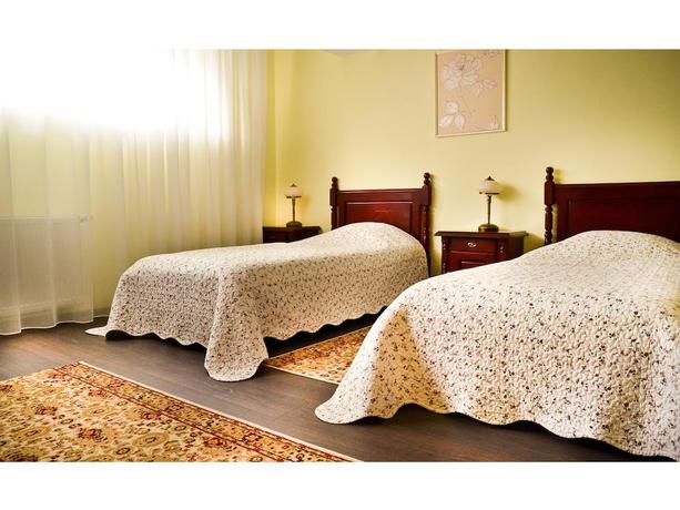 Imagen de la habitación del Hotel Vila Roma. Foto 4