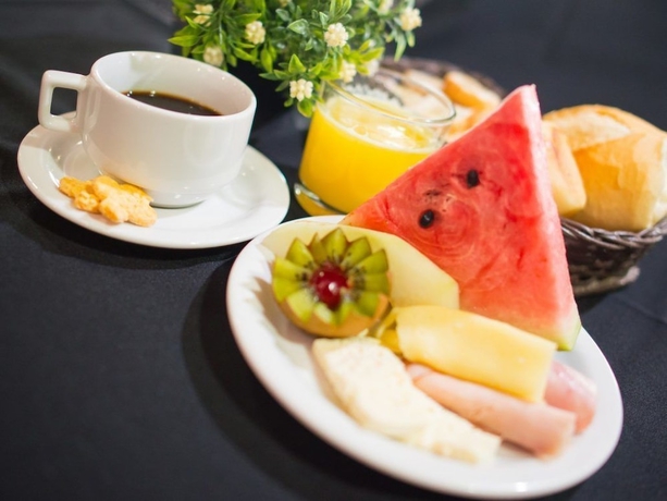 Imagen del bar/restaurante del Hotel Vila Romana Park. Foto 9