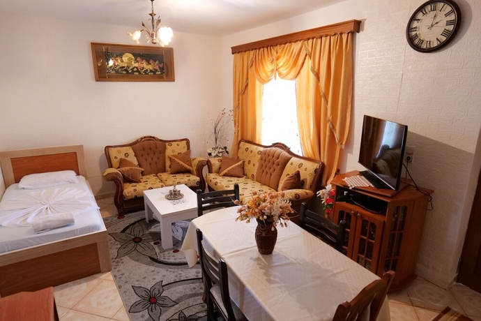 Imagen de la habitación del Hotel Vila Ronaldo. Foto 10
