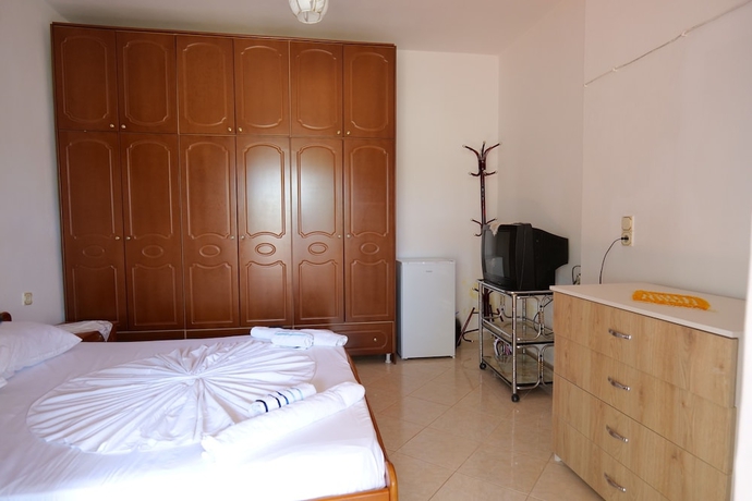 Imagen de la habitación del Hotel Vila Ronaldo. Foto 13