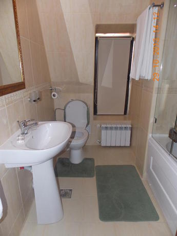 Imagen de los interiores del Hotel Vila Royal, Bacau. Foto 11