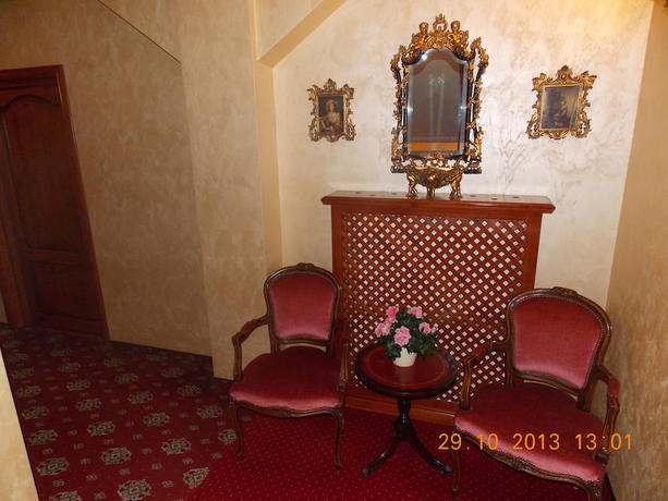 Imagen de los interiores del Hotel Vila Royal, Bacau. Foto 12