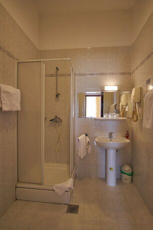 Imagen general del Hotel Vila Ruzica. Foto 12