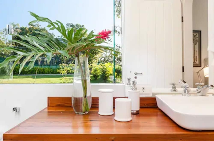 Imagen de la habitación del Hotel Vila Santa Teresa. Foto 7