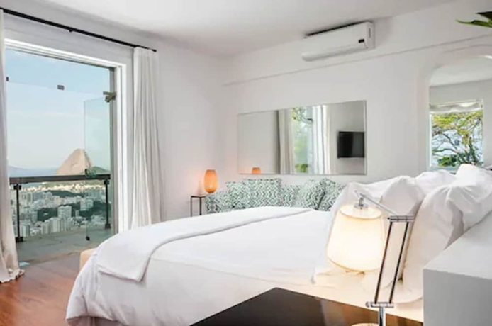 Imagen de la habitación del Hotel Vila Santa Teresa. Foto 8