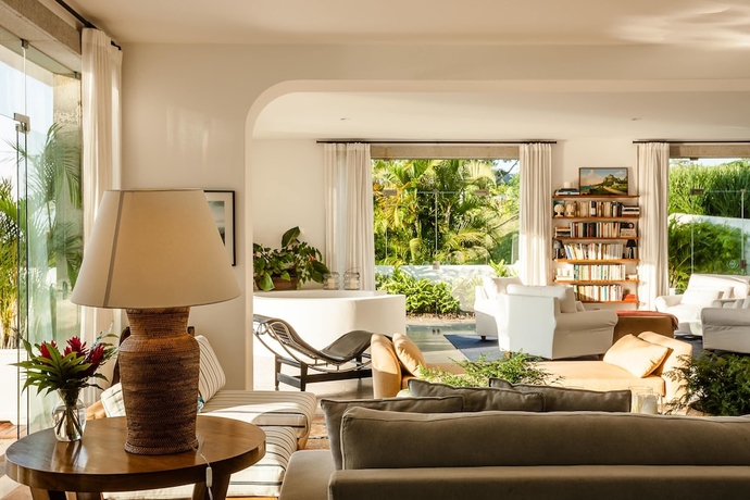 Imagen del bar/restaurante del Hotel Vila Santa Teresa. Foto 2