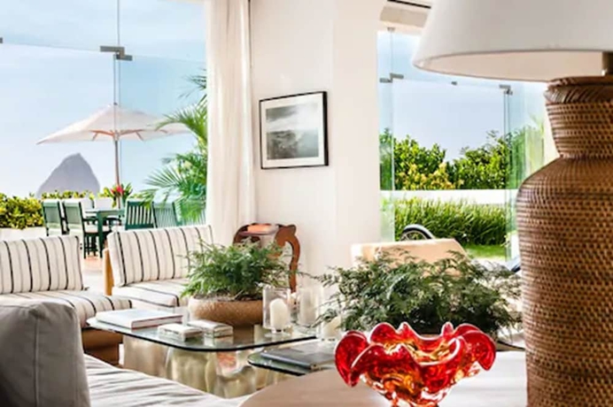 Imagen del bar/restaurante del Hotel Vila Santa Teresa. Foto 3