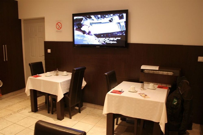 Imagen del bar/restaurante del Hotel Vila Senjak. Foto 3