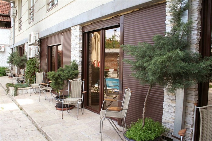 Imagen de los exteriores del Hotel Vila Senjak. Foto 9