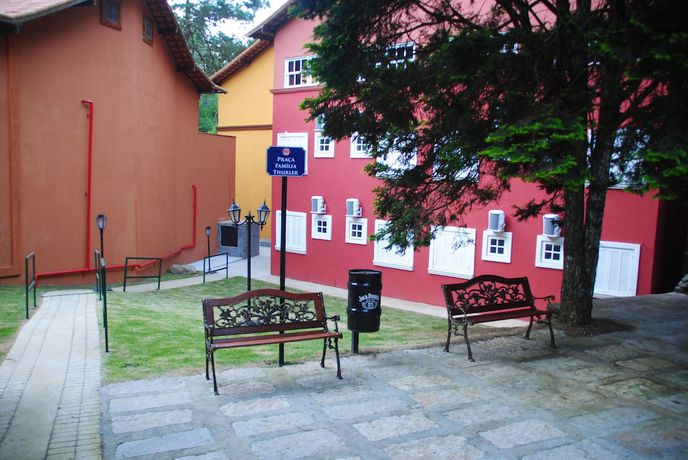 Imagen de la habitación del Hotel Vila Su&iacute;&ccedil;a 1818. Foto 8