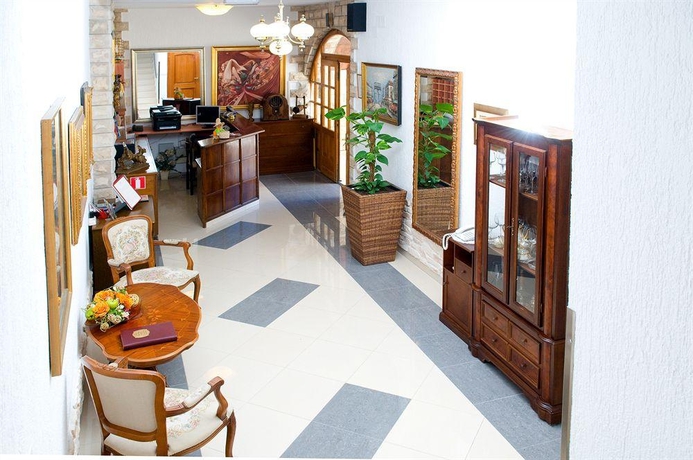 Imagen general del Hotel Vila Tina, Trogir. Foto 4