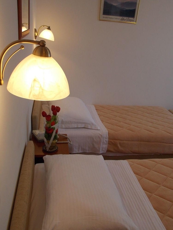 Imagen general del Hotel Vila Tina, Trogir. Foto 13