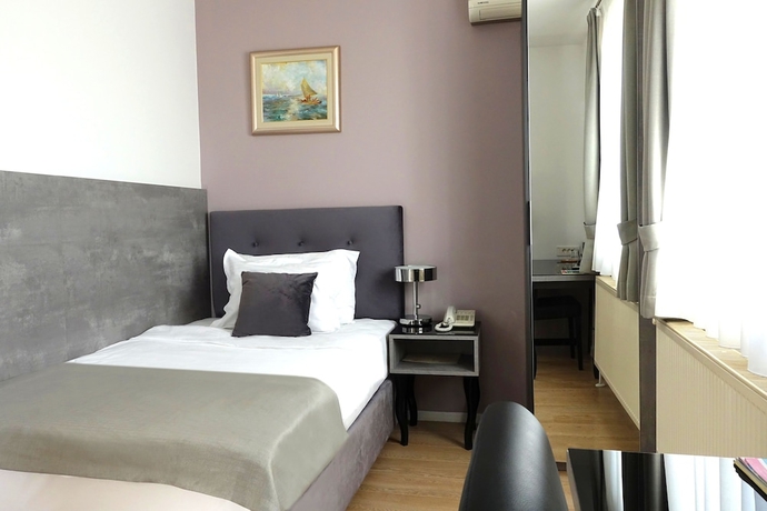 Imagen de la habitación del Hotel Vila Tina, Zagreb. Foto 6