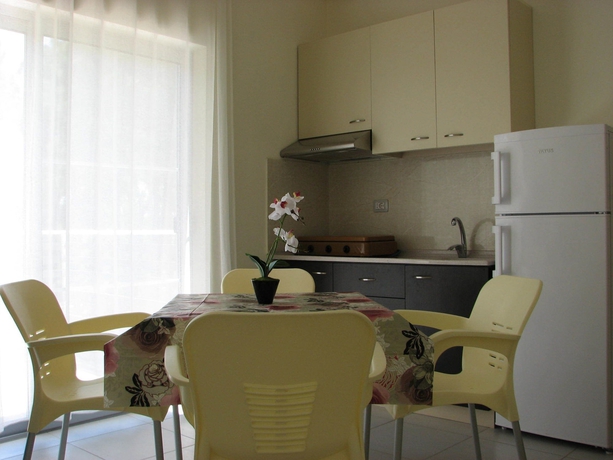 Imagen de los interiores del Hotel Vila Tufi. Foto 18